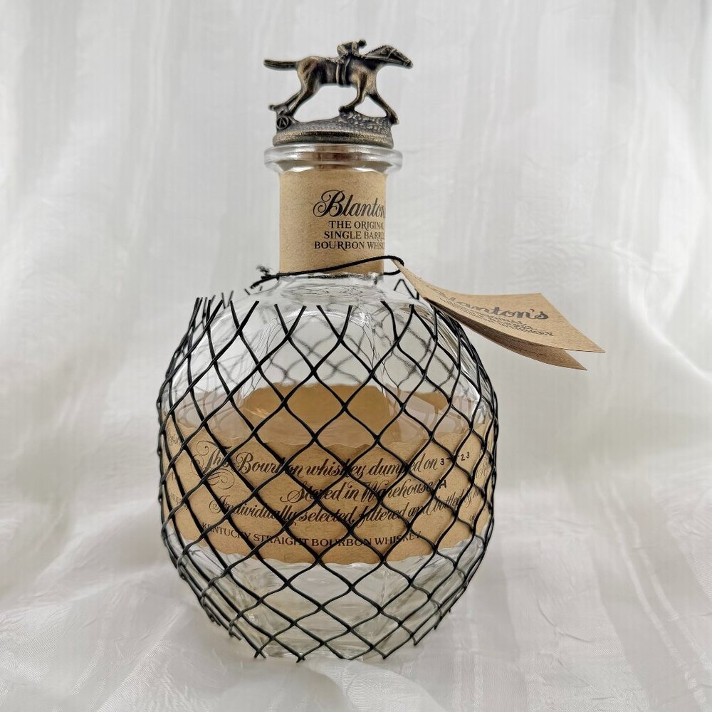 Empty Unrinsed Blanton's Bourbon Bottle With Stopper Horse A, Box and Bag - Picture 3 of 5